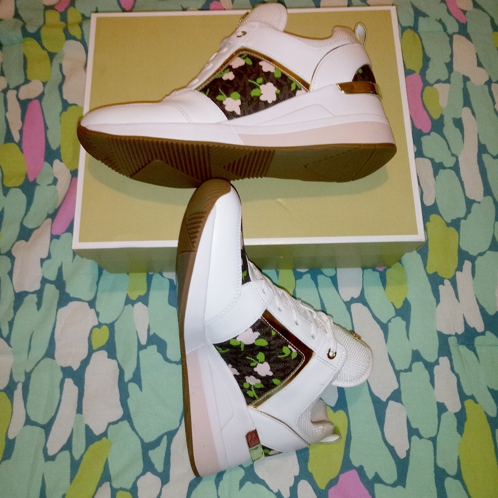 Michael Kors Georgie Trainer Sneakers - Picture 11 of 16